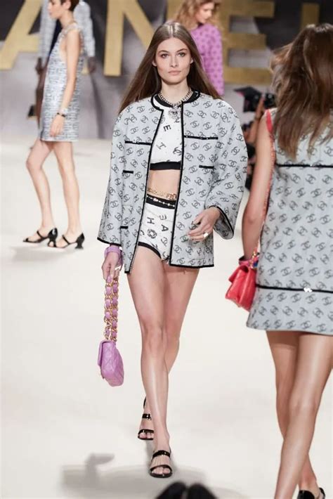 Chanel Brought Bikinis, Miniskirts and More Skin